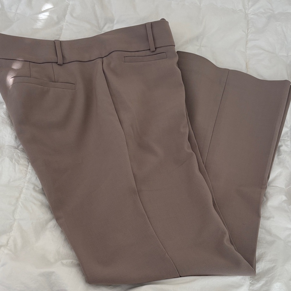 Loft Julie Trousers-Tan in SZ 8P